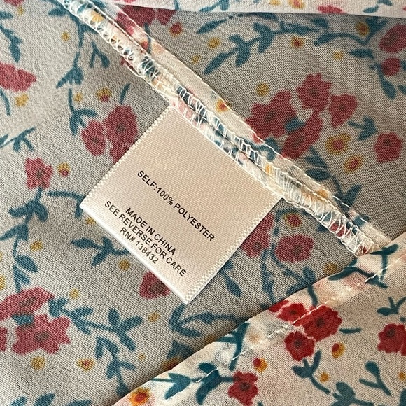 ModCloth sheer top size small - Picture 4 of 9